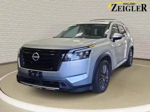 Silver 2024 Nissan Pathfinder SL for sale in Holland, MI