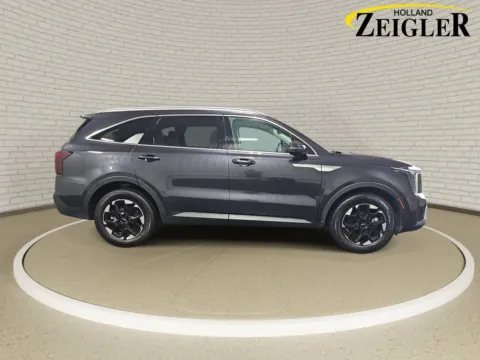 More photos of 2025 Kia Sorento S at Zeigler GMC of Holland, MI