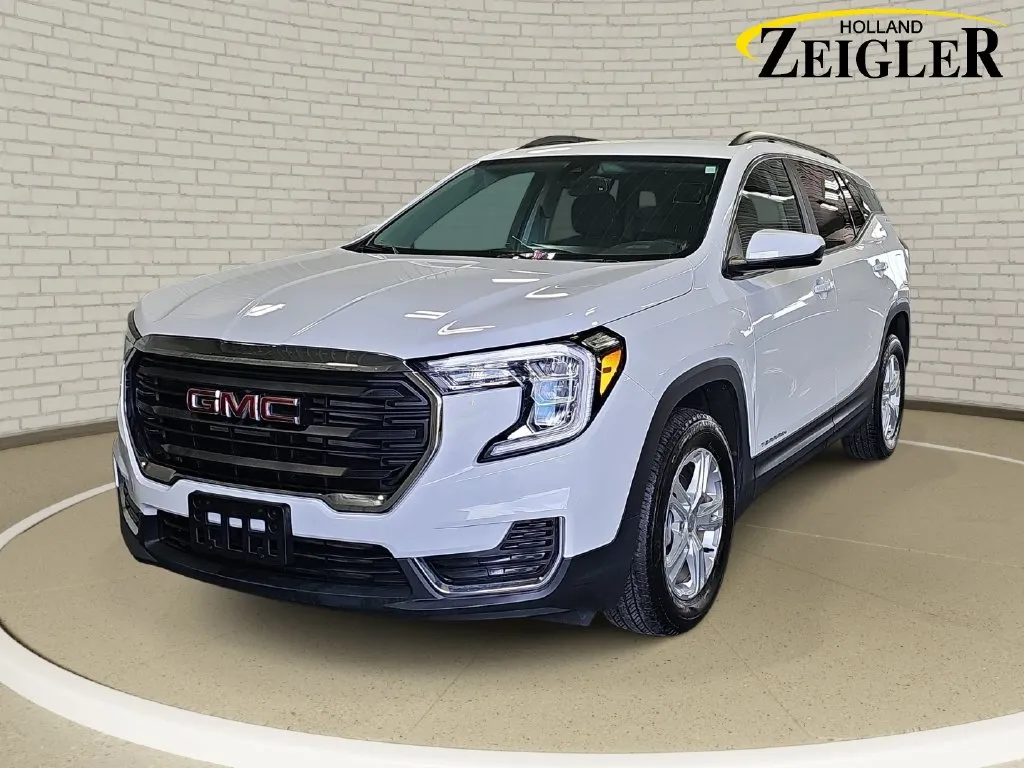 White 2023 GMC Terrain SLE for sale in Holland, MI