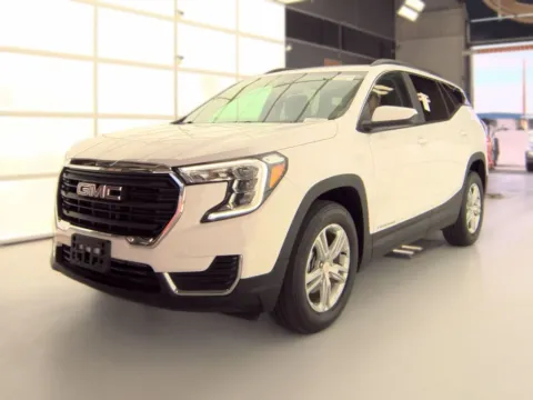 White 2023 GMC Terrain SLE for sale in Holland, MI