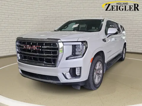 Unknown 2023 GMC Yukon XL SLT for sale in Holland, MI