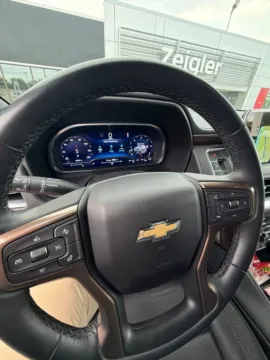 More photos of 2024 Chevrolet Suburban High Country at Zeigler GMC of Holland, MI