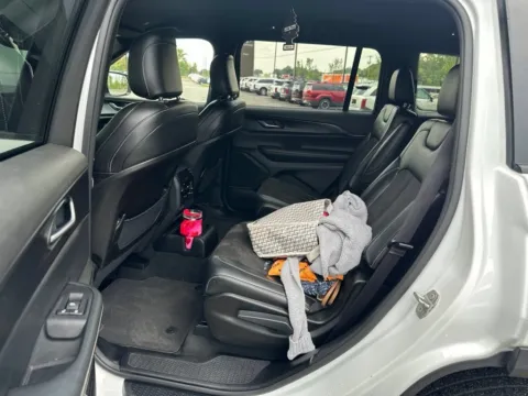 More photos of 2023 Jeep Grand Cherokee L Altitude at Zeigler GMC of Holland, MI