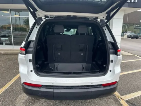 More photos of 2023 Jeep Grand Cherokee L Altitude at Zeigler GMC of Holland, MI
