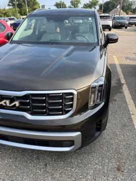 More photos of 2023 Kia Telluride SX at Zeigler GMC of Holland, MI