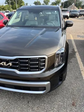 More photos of 2023 Kia Telluride SX at Zeigler GMC of Holland, MI