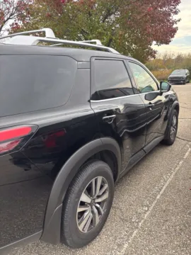Photos of 2023 Nissan Pathfinder SL for sale in Holland, MI at Zeigler GMC of Holland