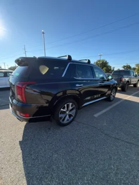 More photos of 2021 Hyundai Palisade Limited at Zeigler GMC of Holland, MI