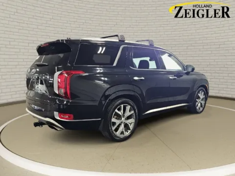 More photos of 2021 Hyundai Palisade Limited at Zeigler GMC of Holland, MI
