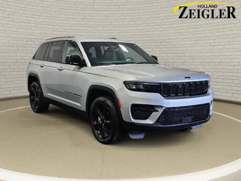 Another view of 2023 Jeep Grand Cherokee Altitude X for sale in Holland, MI at Zeigler GMC of Holland