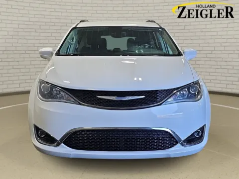 Photos of 2017 Chrysler Pacifica Touring L for sale in Holland, MI at Zeigler GMC of Holland