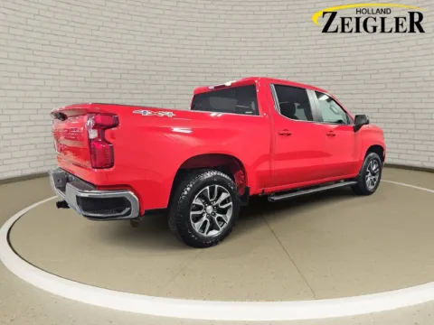 More photos of 2024 Chevrolet Silverado 1500 LT at Zeigler GMC of Holland, MI