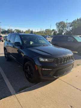Another view of 2022 Jeep Grand Cherokee Limited for sale in Holland, MI at Zeigler GMC of Holland