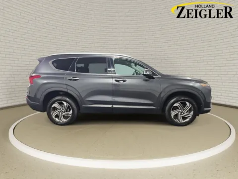 More photos of 2023 Hyundai Santa Fe SEL at Zeigler GMC of Holland, MI
