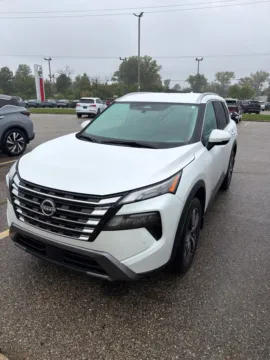 White 2024 Nissan Rogue SL for sale in Holland, MI