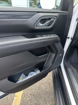 More photos of 2023 GMC Yukon XL SLT at Zeigler GMC of Holland, MI