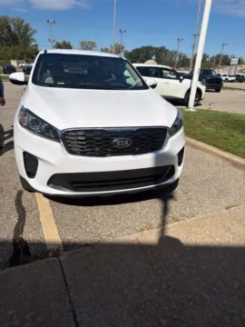 Photos of 2019 Kia Sorento LX for sale in Holland, MI at Zeigler GMC of Holland
