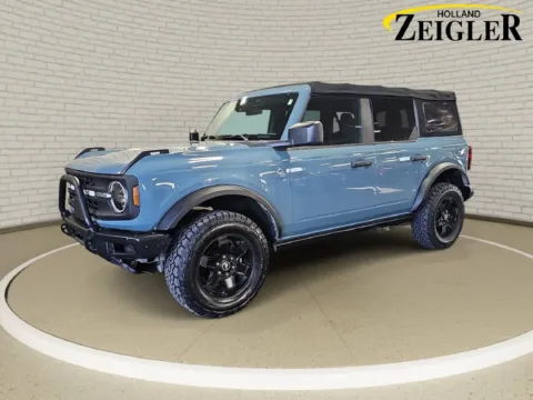 Blue 2022 Ford Bronco Big Bend for sale in Holland, MI