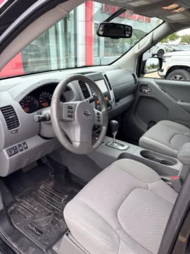 Photos of 2020 Nissan Frontier SV for sale in Holland, MI at Zeigler GMC of Holland