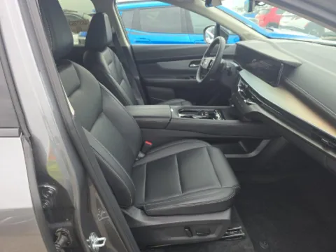 Photos of 2026 Nissan Murano SL for sale in Holland, MI at Zeigler GMC of Holland
