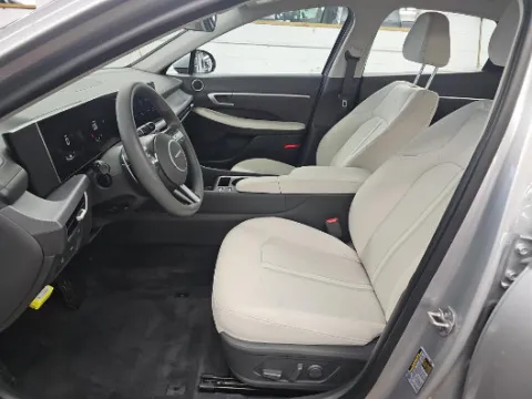 Photos of 2024 Hyundai Sonata SEL for sale in Holland, MI at Zeigler GMC of Holland