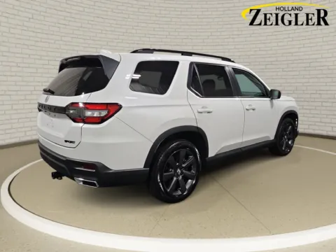 More photos of 2023 Honda Pilot Sport at Zeigler GMC of Holland, MI