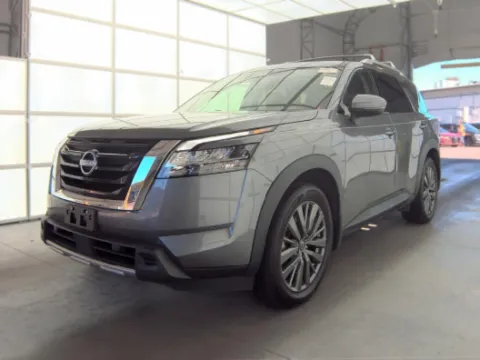 More photos of 2024 Nissan Pathfinder SL at Zeigler GMC of Holland, MI