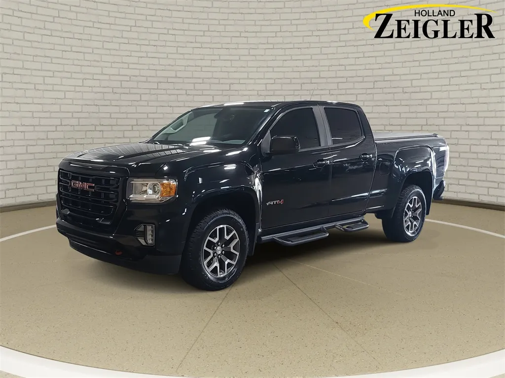 Black 2021 GMC Canyon AT4 w/Leather for sale in Holland, MI