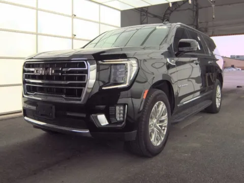 Black 2024 GMC Yukon XL SLT for sale in Holland, MI