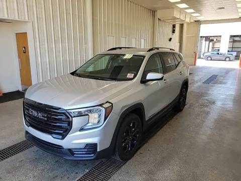 Silver 2022 GMC Terrain SLE for sale in Holland, MI