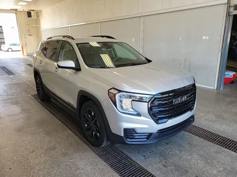 More photos of 2022 GMC Terrain SLE at Zeigler GMC of Holland, MI
