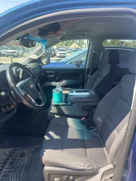 More photos of 2018 Chevrolet Silverado 1500 LT at Zeigler GMC of Holland, MI