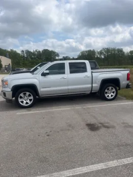 More photos of 2015 GMC Sierra 1500 SLT at Zeigler GMC of Holland, MI