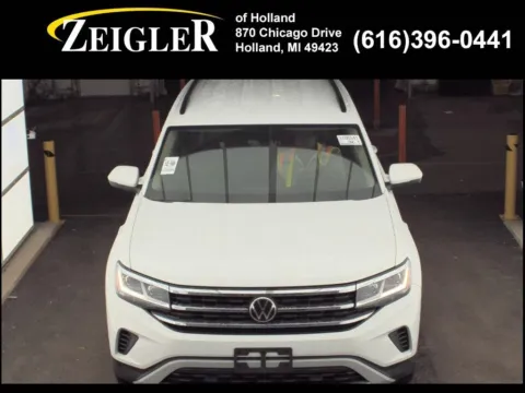 Photos of 2022 Volkswagen Atlas 2.0T SE for sale in Holland, MI at Zeigler GMC of Holland