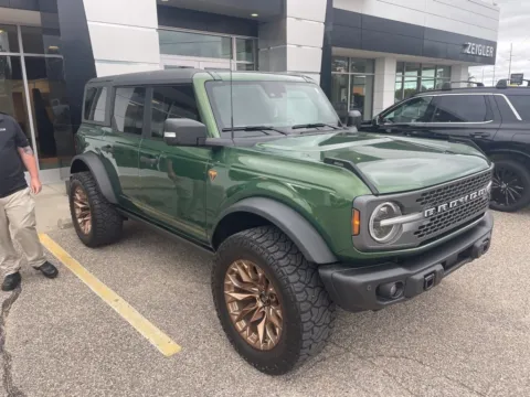 More photos of 2023 Ford Bronco Badlands at Zeigler GMC of Holland, MI