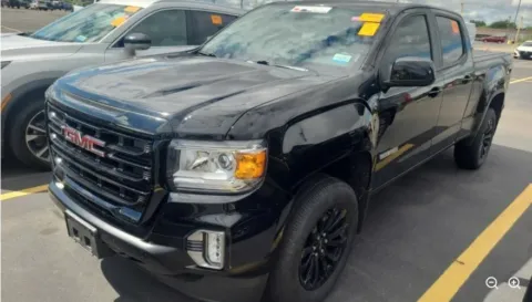 Black 2022 GMC Canyon Elevation for sale in Holland, MI