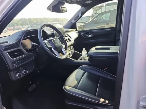 More photos of 2023 GMC Yukon SLT at Zeigler GMC of Holland, MI