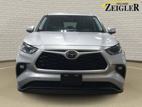 Photos of 2024 Toyota Highlander LE for sale in Holland, MI at Zeigler GMC of Holland