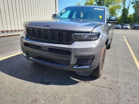 Gray 2024 Jeep Grand Cherokee L Altitude for sale in Holland, MI
