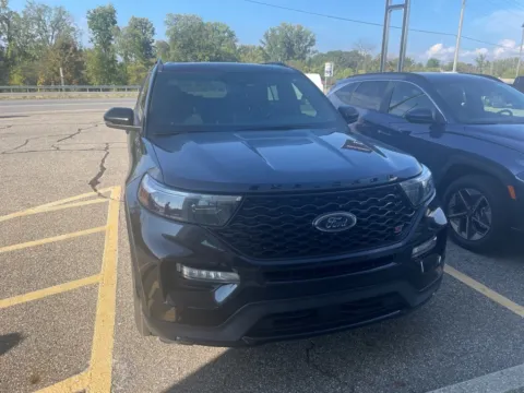 Black 2020 Ford Explorer ST for sale in Holland, MI