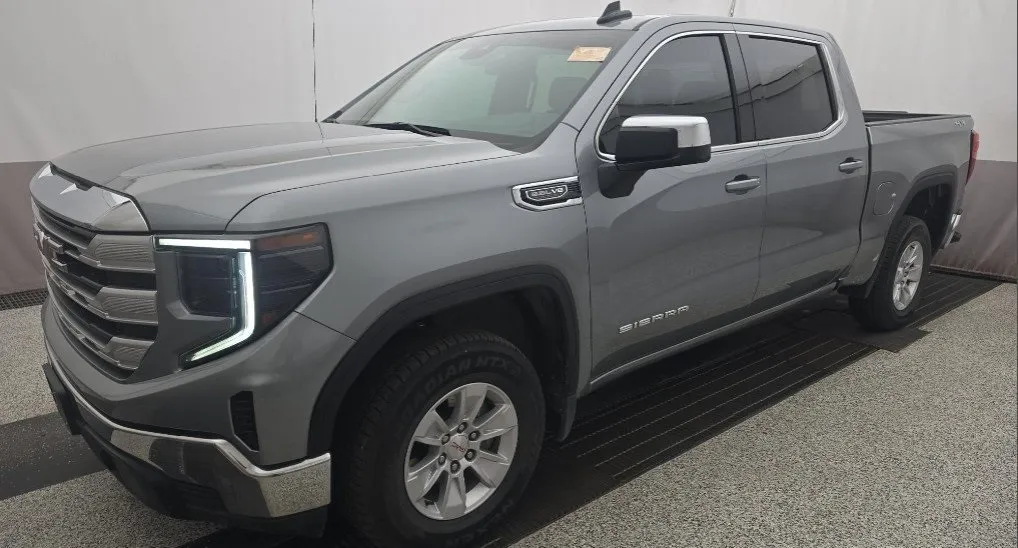 Brown 2024 GMC Sierra 1500 SLE for sale in Holland, MI
