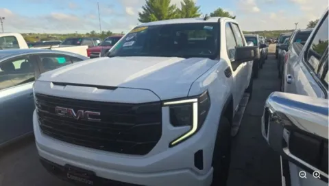 White 2022 GMC Sierra 1500 Elevation for sale in Holland, MI