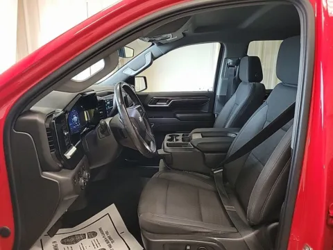 More photos of 2022 Chevrolet Silverado 1500 LT at Zeigler GMC of Holland, MI