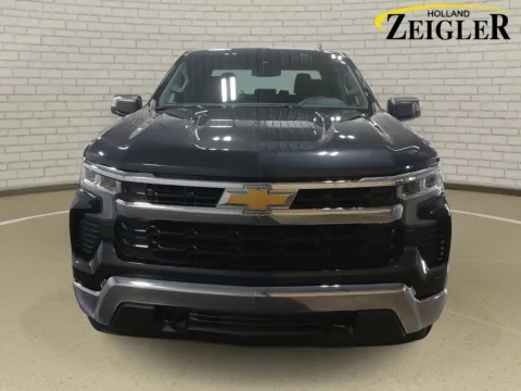 Photos of 2022 Chevrolet Silverado 1500 LT for sale in Holland, MI at Zeigler GMC of Holland