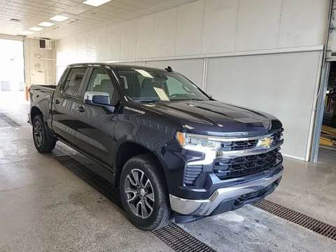 More photos of 2022 Chevrolet Silverado 1500 LT at Zeigler GMC of Holland, MI