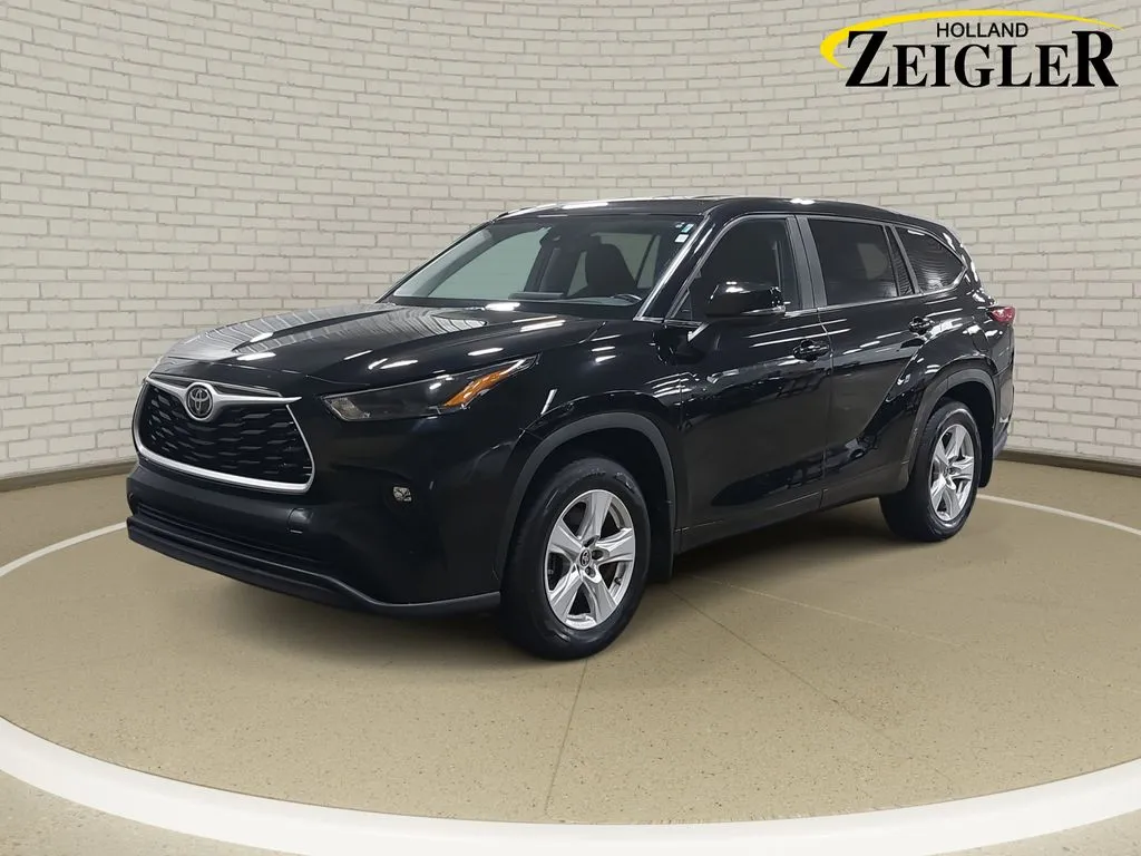2023 Toyota Highlander L for sale in Holland, MI