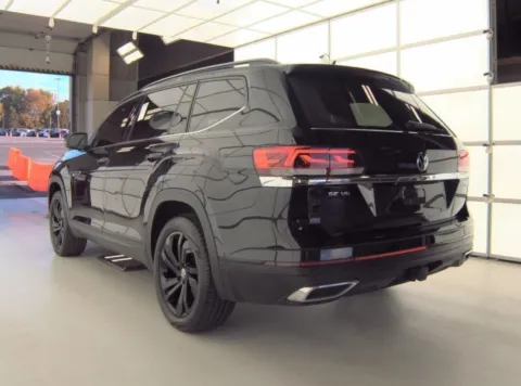 Another view of 2022 Volkswagen Atlas 3.6L V6 SE w/Technology for sale in Holland, MI at Zeigler GMC of Holland