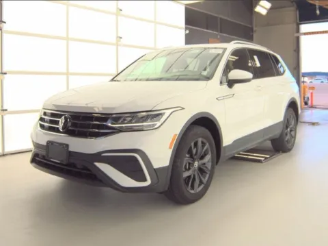 White 2022 Volkswagen Tiguan 2.0T SE for sale in Holland, MI