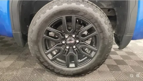More photos of 2022 GMC Sierra 1500 Elevation at Zeigler GMC of Holland, MI