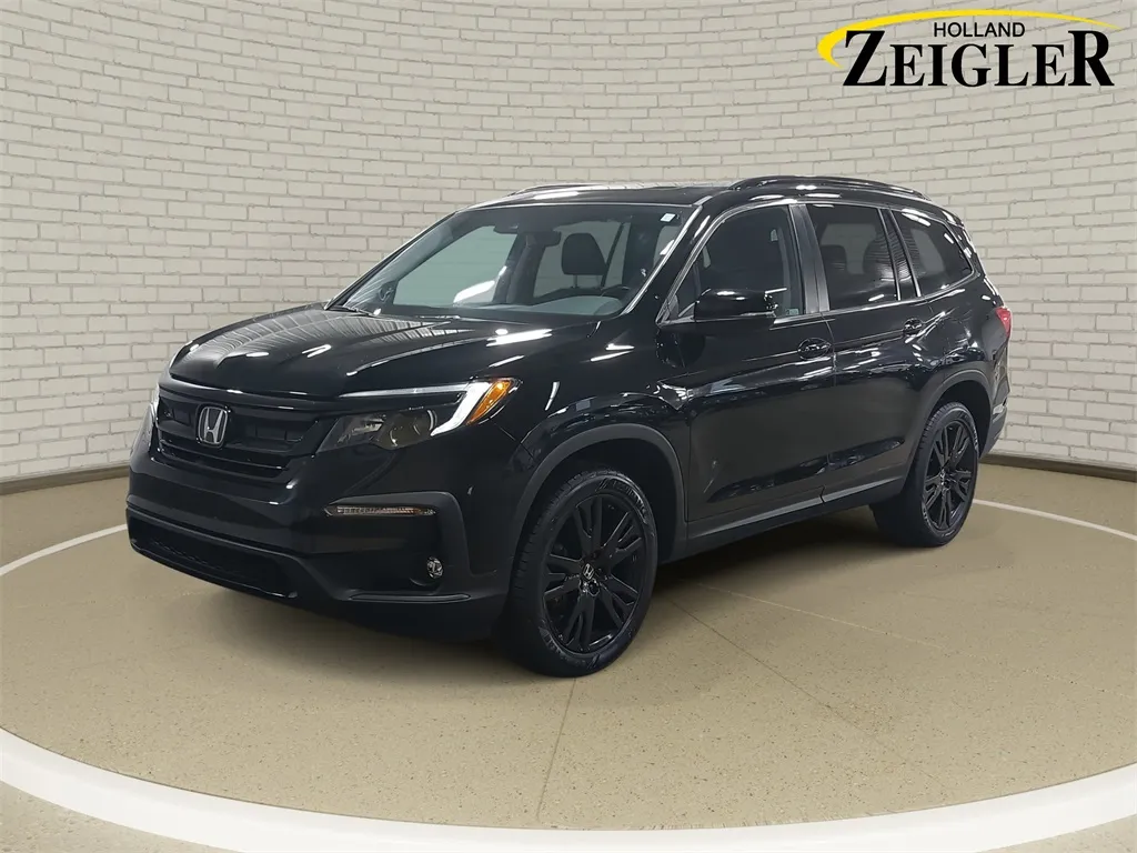 Black 2022 Honda Pilot Special Edition for sale in Holland, MI